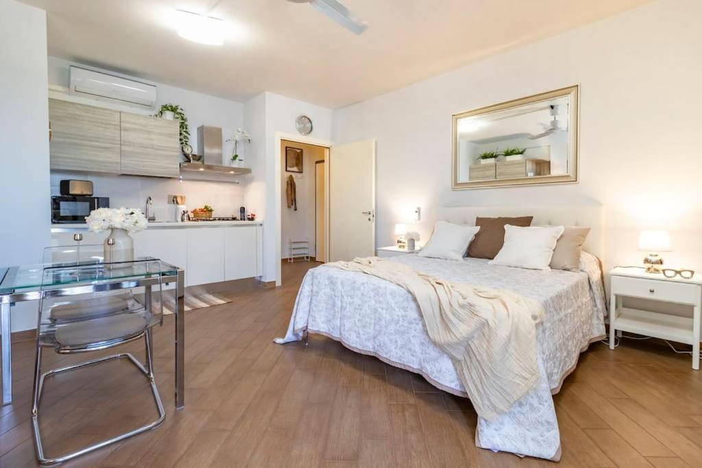 Apartment Airport-train Station Ac Free Parking